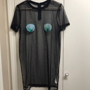 Cute bathing suit cover up!